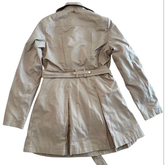 Via Spiga Tan Belted Double-Breasted Trench Coat Pleated Womens M - Picture 7 of 11
